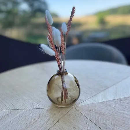 La Ferme De Basseilles 컨트리하우스 Mozet