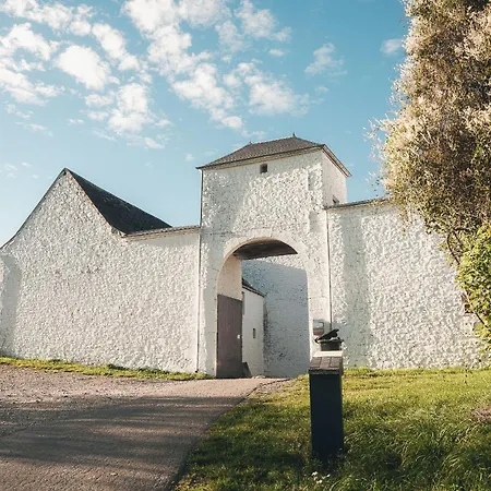 La Ferme De Basseilles * Mozet